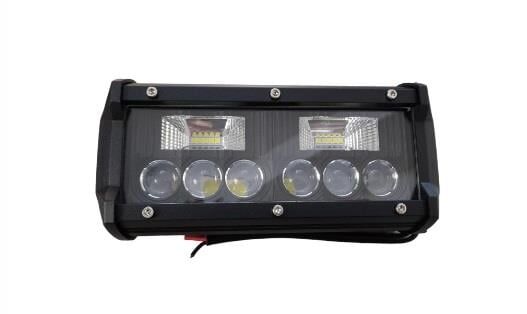 ÇALIŞMA LAMBASI 6LEDLİ 36W ÜÇLÜ LENSLİ BEYAZ KOD:9905