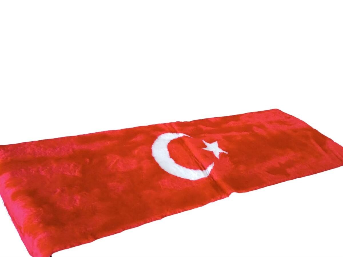 TORPİDO ÜSTÜ PELUŞ ÖRTÜ TÜRK BAYRAĞI 157X42CM KOD:20